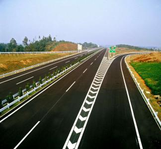 京昆高速道路划线
